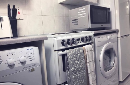 Kirkcaldy Appartement | Captivating 2-Bed Apartment in Kirkcaldy