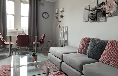 Kirkcaldy Appartement | Captivating 2-Bed Apartment in Kirkcaldy