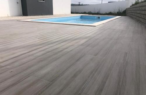 Cadaval Maison | Captivating 4-Bed House in Cadaval district-Lisbon