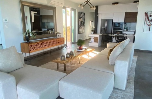 Jobos Maison | Captivating and enchanting 3-bedroom house on a cliff in beautiful Isabela