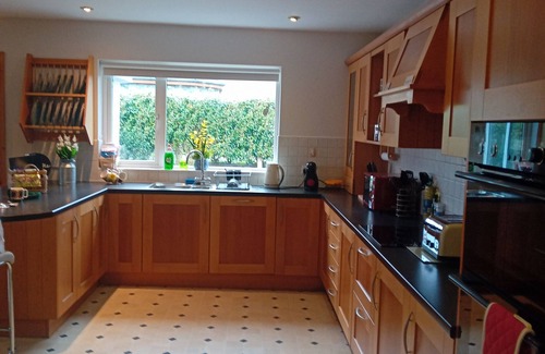 Killarney Maison | Captivating views of Killarney’s Lakes and Mountains Comfortable house.