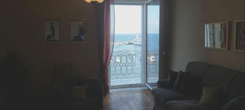 Chiaia Maison | Caracciolo Seafront Charme Home
