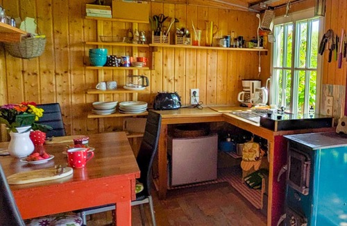 Kirch Mulsow Maison | Caravan for 3 guests with 12m² in Carinerland (127529)