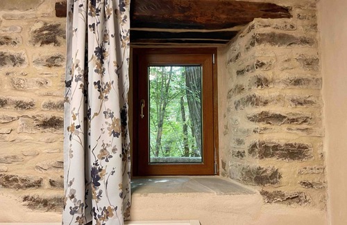 Palazzuolo sul Senio Location De VR | Caravane "Le Sorgenti - Bungalow In Sasso" avec vue sur les montagnes et jardin privé.