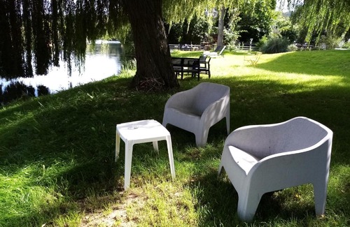 Neuilly Autre | Caravane Eriba au Bord de l'Eure