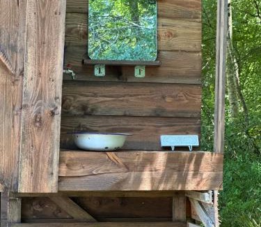 Saint-Meard-de-Gurcon Autre | Caravane vintage à la ferme