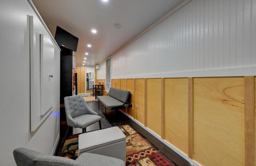 Pierce County Appartement | Carbonado Studio with Deck and Blackstone Griddle!