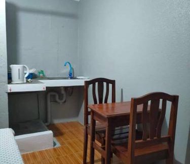 General Luna Appartement | Cardo's Front Beach Room
