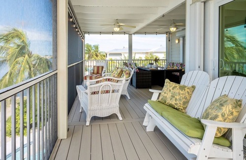 Cutthroat Harbor Estates Maison | **CAREFREE ON CUDJOE @ THE BAY** Waterfront Home & Pool + LAST KEY SERVICES…