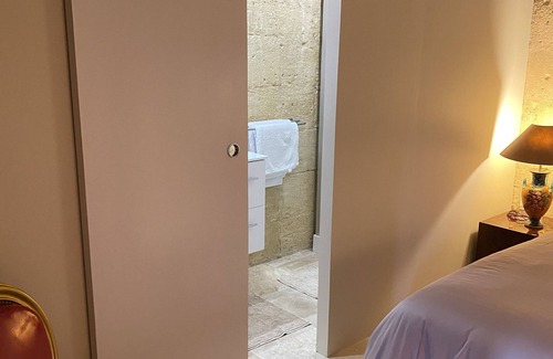 Coutras Lit Et Petit-Déjeuner | Maison rénovée avec soin au calme d'un hameau