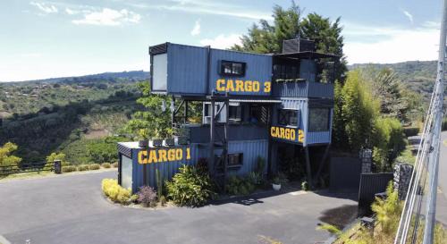Poas Volcano National Park Hôtel | cargo containers