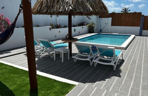 Oranjestad Maison | Caribbean Breeze- 4 Bedroom- 4 ensuite bathrooms