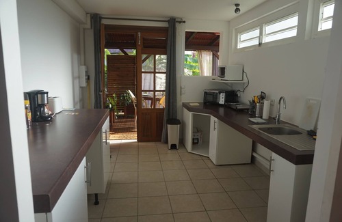 Port-Louis Appartement | Caraïbe Creol’ Keys - studio anoli - 10 min à pied de la plage et des commerces
