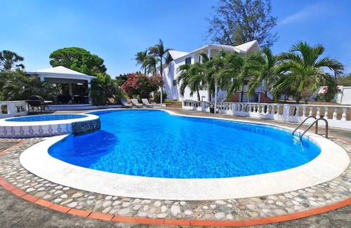 Sabana Palenque Villa | Caribbean Oceanview Villa Alia for 20 guests w/ pool, bbq, basket