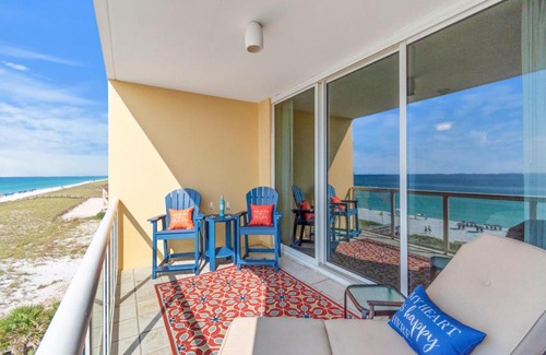 Navarre Beach Maison | Caribbean Resort 402 - Ocean Minded