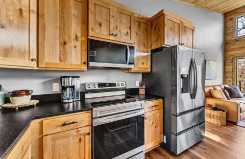 Fayetteville Maison | Caribou Cabin at Thunder Bluff