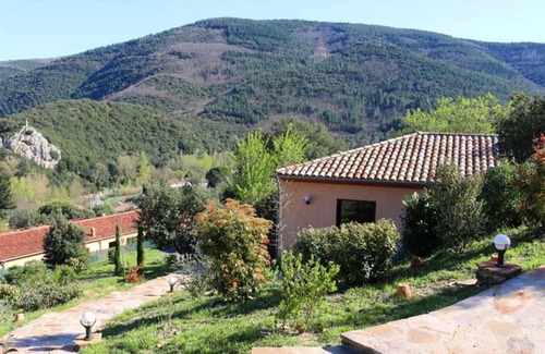 Premian Maison | CARIGNAN: Gîte 5 couchages 75 m2 jardin paysagé 4000m2 dans Parc Régional