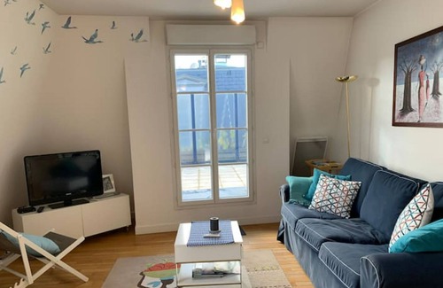 Saint-Cyr-l'Ecole Appartement | CARINA T2 apartment close to all amenities.