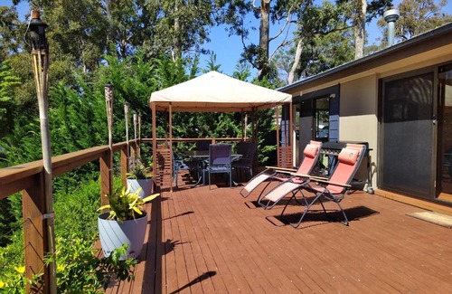Callala Bay Maison | Carinya Beachfront welcomes Pets ducted AC free WiFi Smart TVs