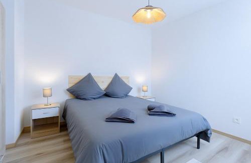 Carling Appartement | Carl'Apartment4 Professionnel Famille WIFI parking