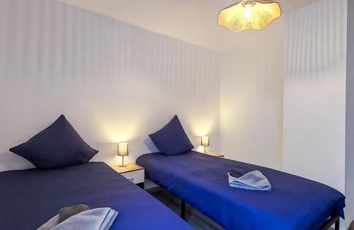 Carling Appartement | Carl'Apartment4 Professionnel Famille WIFI parking