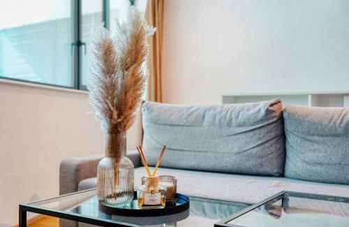 Prague 5 Appartement | Carme Apartment with Parking