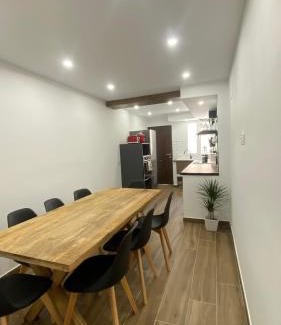 Restabal Maison | Carmen La Golondrina