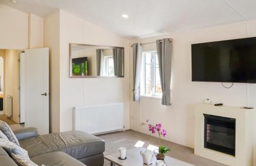 Patrington Haven Maison | Carol Ann