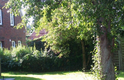 Uttel Appartement | Carolinensiel with village view - Upper floor apartment with 2 bedrooms, near the museum harbor