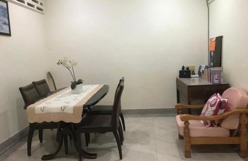 Tanjong Bidara Maison | Carols Guesthouse near Jonker and Satay Celup