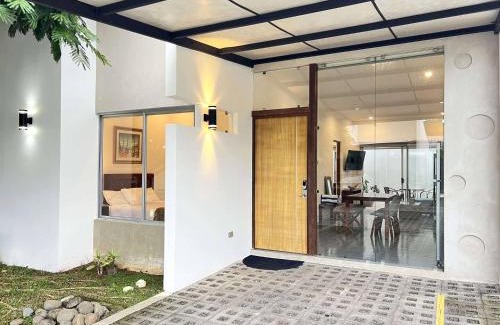 Jaco Appartement | Carport Strong Wifi Vaulted Ceilings