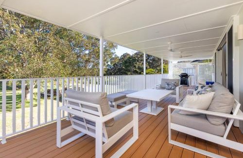 Culburra Beach Maison | Carramar - Fireplace - Absolute Waterfront