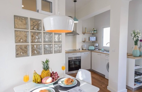 La Goleta Appartement | Carreteria Málaga by Ruralidays