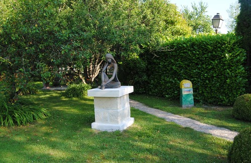 Marchais Maison | Wagon-Bus insolite-Panoramique-vue sur jardin