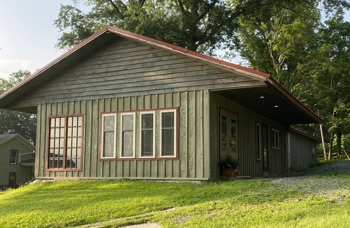 Watkins Glen Appartement | CARRIAGE HOUSE BUNGALOW/LAKE VIEW/ VILLAGE OF WATKINS