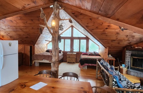 Dorset Appartement | Carriage House Studio Apt- secluded, mountain views, babbling brook, countryside