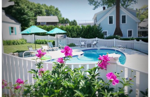 Ogunquit Appartement | Carriage House Studio avec belle piscine au coeur d'Ogunquit
