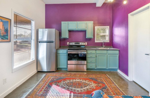 Bellville Maison | Carriage House