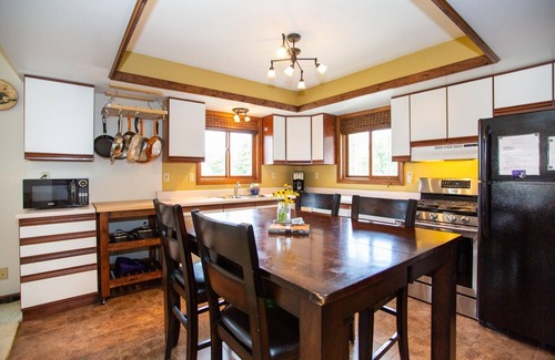 Grand Marais Maison | Carter's Cottage - 2BR/2BA cottage in Grand Marais walking distance to downtown