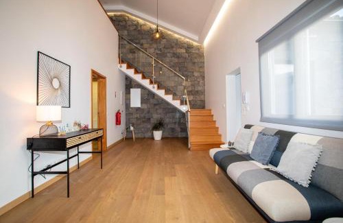 Ponta Delgada Maison | Carvão Pdl Inn