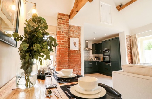 Kneesall Cottage | CARVER'S REST, romantic, character holiday cottage in Southwell