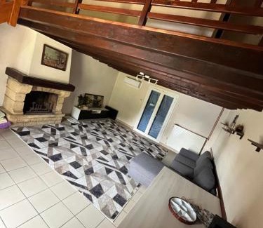 Dommartin-les-Cuiseaux Maison | Casă de weekend și vacanță