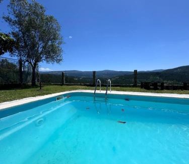 Mondariz Maison | Casa 2 habitaciones con piscina y cenador al aire libre