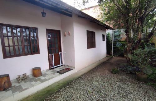 Parque Santo Antonio Maison | Casa 2 qtos, sendo suíte com cama Queen ar condicionado
