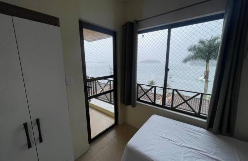 Caieira Maison | Casa 3 qtos beira mar praia exclusiva e piscina