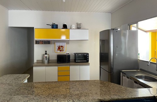 Ipiranguinha Maison | Casa Aconchegante em Ubatuba com Vista Para a Mata