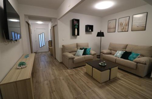 Carril Maison | Casa adosada con pequeño patio