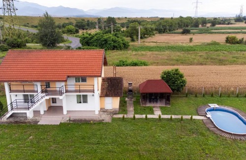 Hateg Maison | Casa Adrian