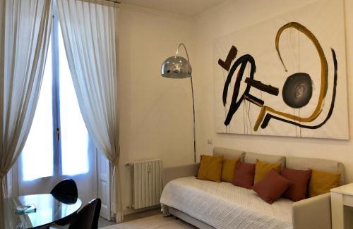 Tre Torri Appartement | Casa Alberto da Giussano, elegante bilocale in centro con balcone sul parco