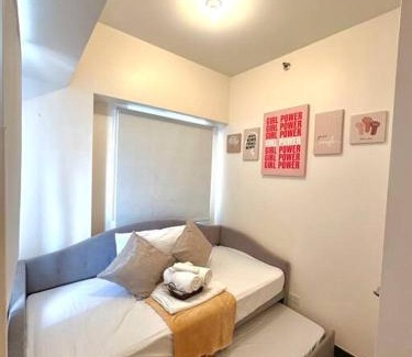 A. Bonifacio Appartement | Casa Alexandra, cozy 2 BR condo